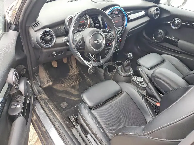 2016 MINI COOPER   