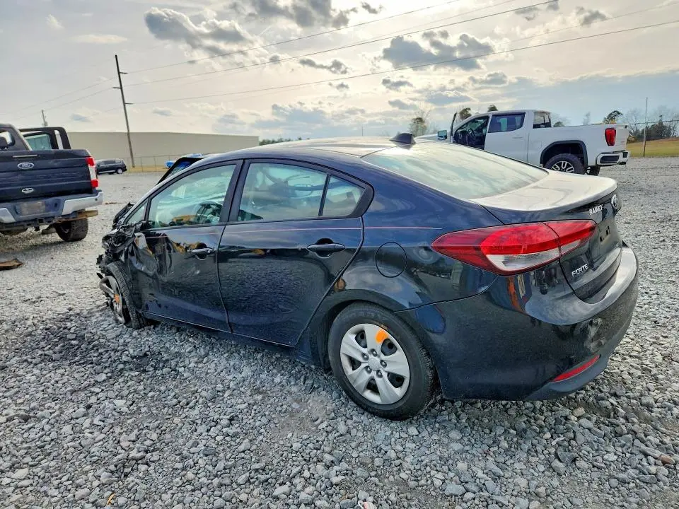 2017 KIA FORTE LX