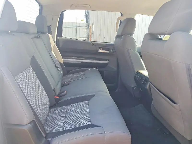 2019 TOYOTA TUNDRA SR5  