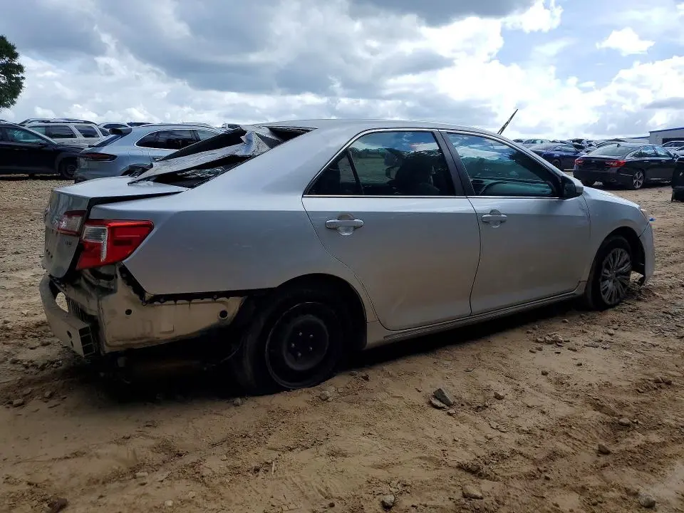 2012 TOYOTA CAMRY LE  