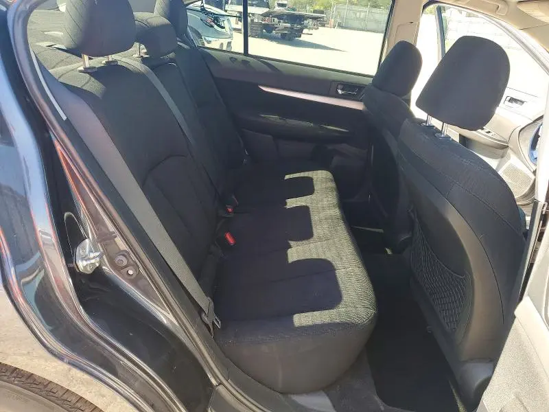 2010 SUBARU LEGACY 2.5I PREMIUM  