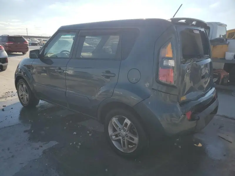 2011 KIA SOUL +  