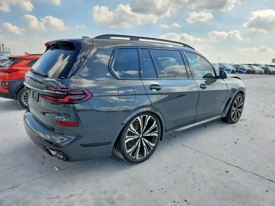 2025 BMW X7 XDRIVE40I  