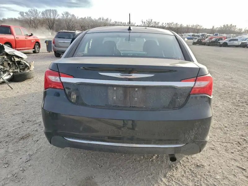 2013 CHRYSLER 200 LX  
