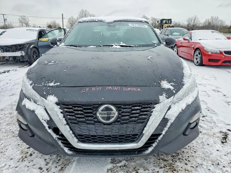 2022 NISSAN ALTIMA SR  