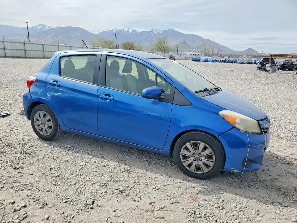 2013 TOYOTA YARIS 5-DOOR L  