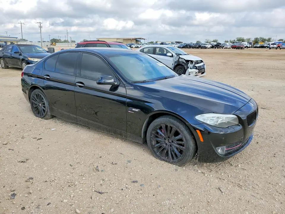 2012 BMW 550 XI  