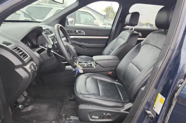 2017 FORD EXPLORER XLT  