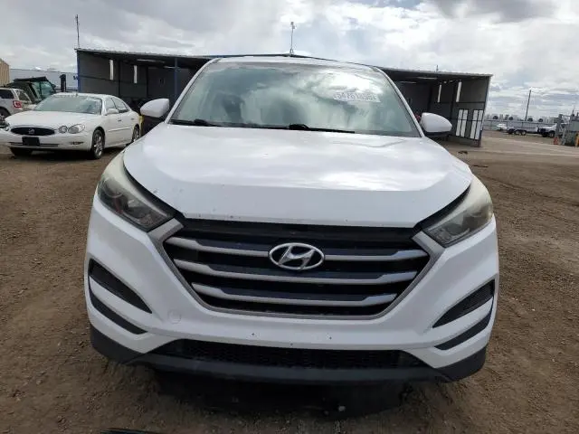 2017 HYUNDAI TUCSON SE