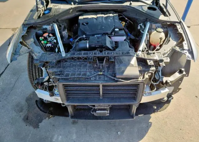 2022 GENESIS GV70 BASE  