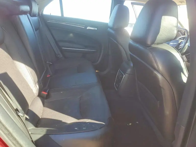 2019 CHRYSLER 300 LIMITED  