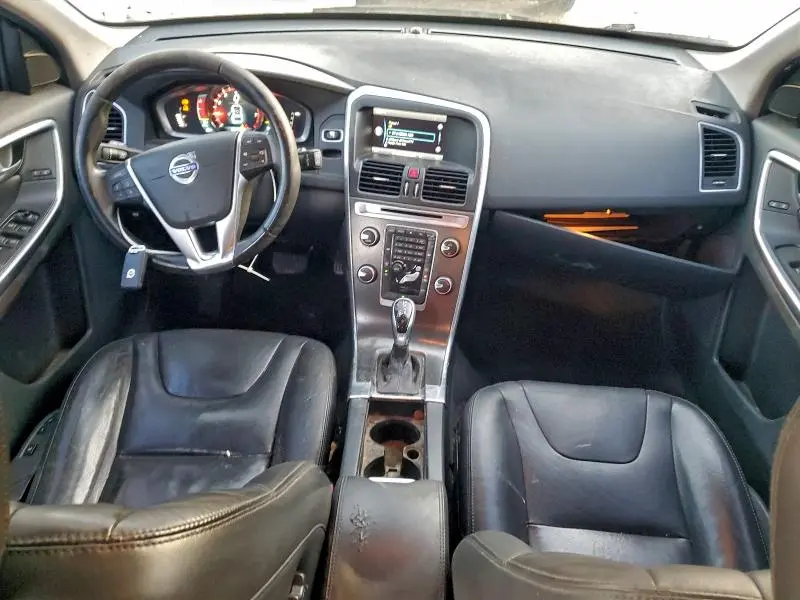 2015 VOLVO XC60 T5 PREMIER  