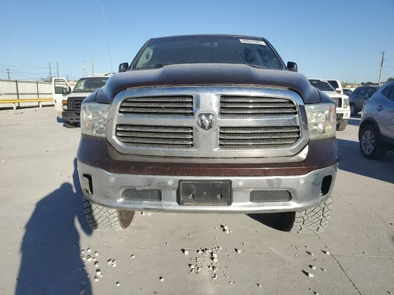 2015 RAM 1500 SLT
