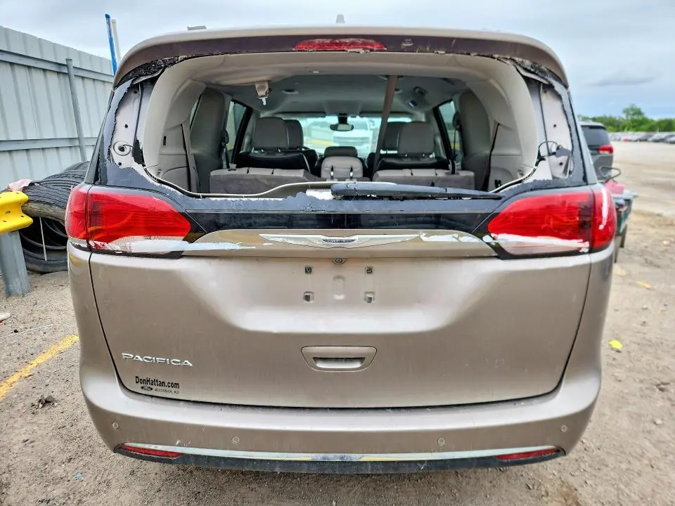 2017 CHRYSLER PACIFICA TOURING L  