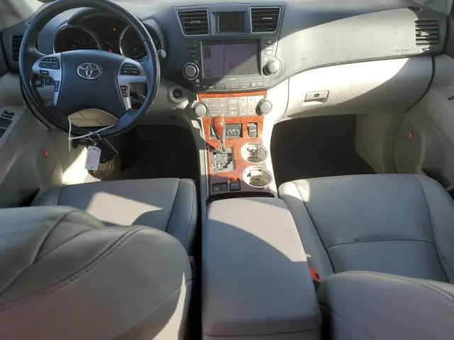 2011 TOYOTA HIGHLANDER LIMITED  