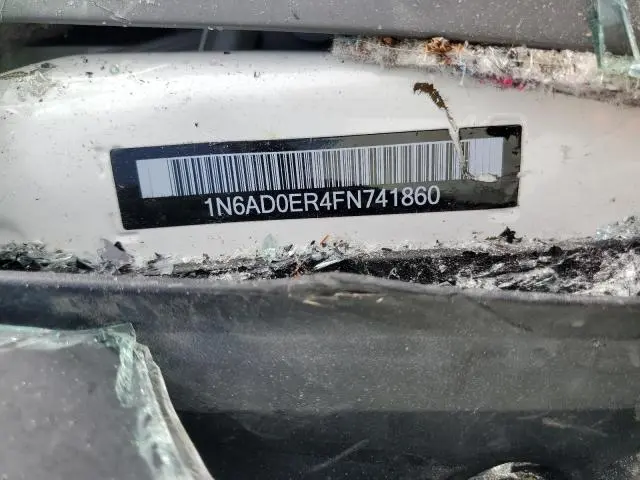 2015 NISSAN FRONTIER S  