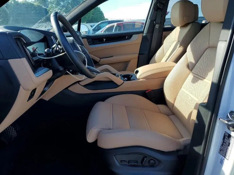 2026 PORSCHE CAYENNE   