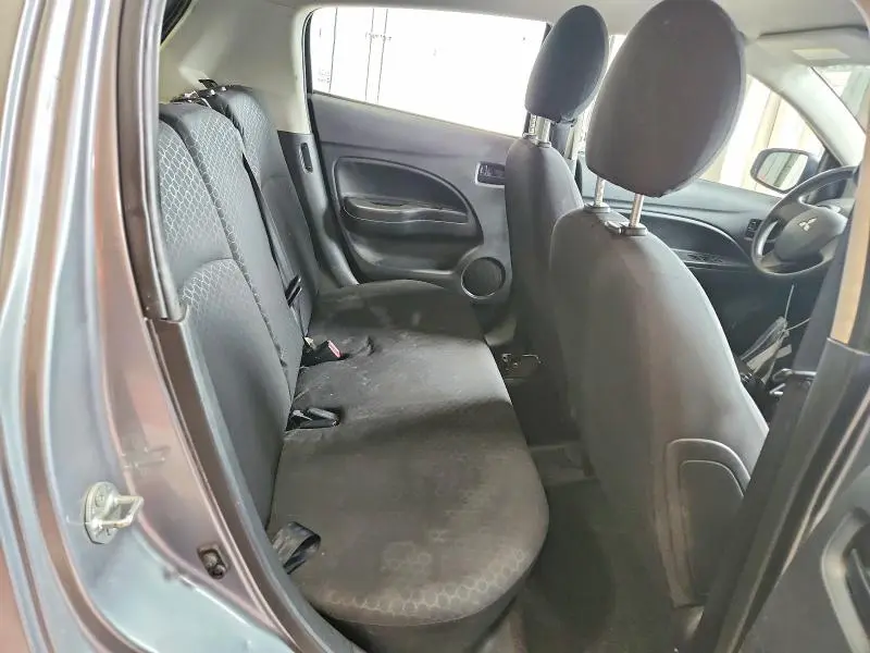 2015 MITSUBISHI MIRAGE DE  