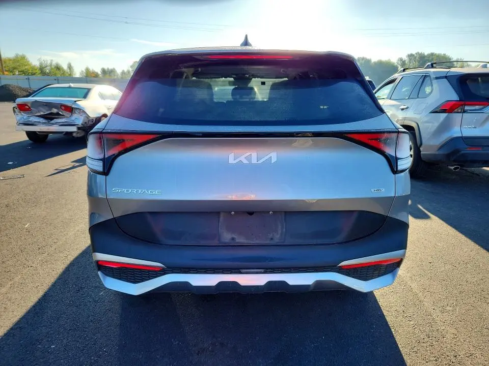 2023 KIA SPORTAGE LX  