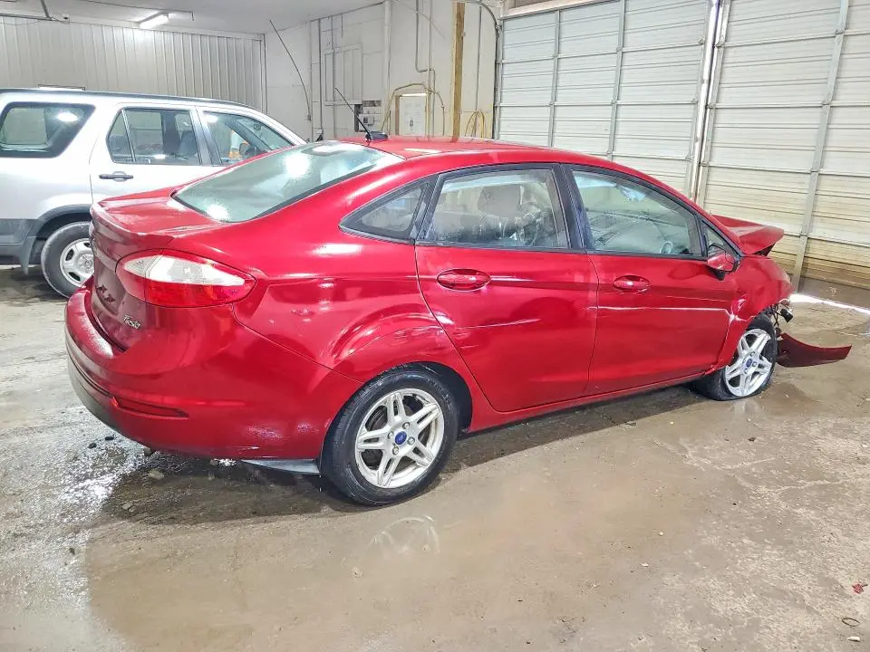2017 FORD FIESTA SE  