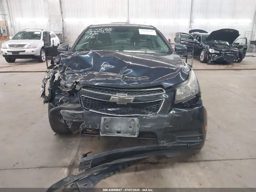 2014 CHEVROLET CRUZE 1LT AUTO