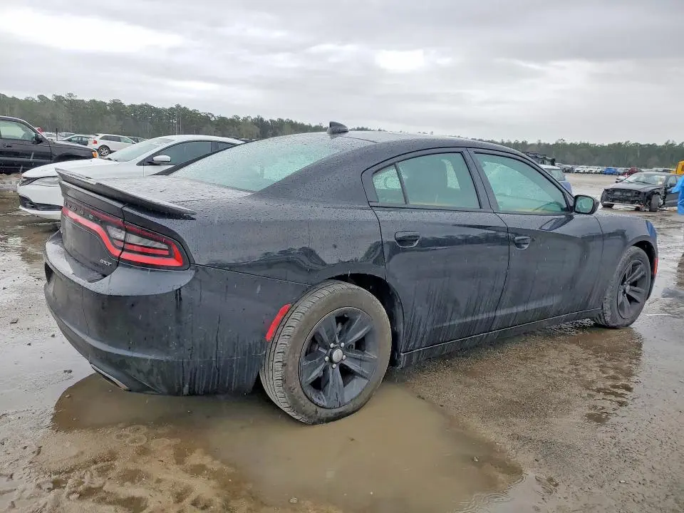 2016 DODGE CHARGER SXT  