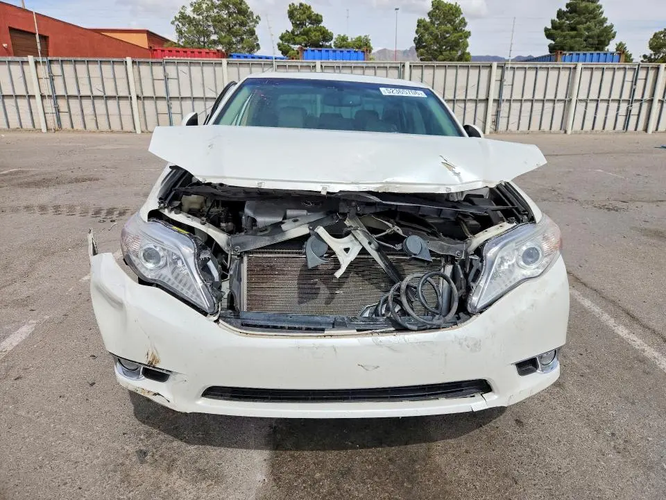 2012 TOYOTA AVALON LIMITED  