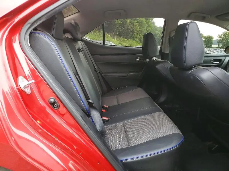 2017 TOYOTA COROLLA SE  