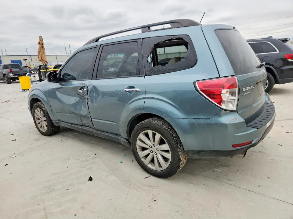 2013 SUBARU FORESTER LIMITED  