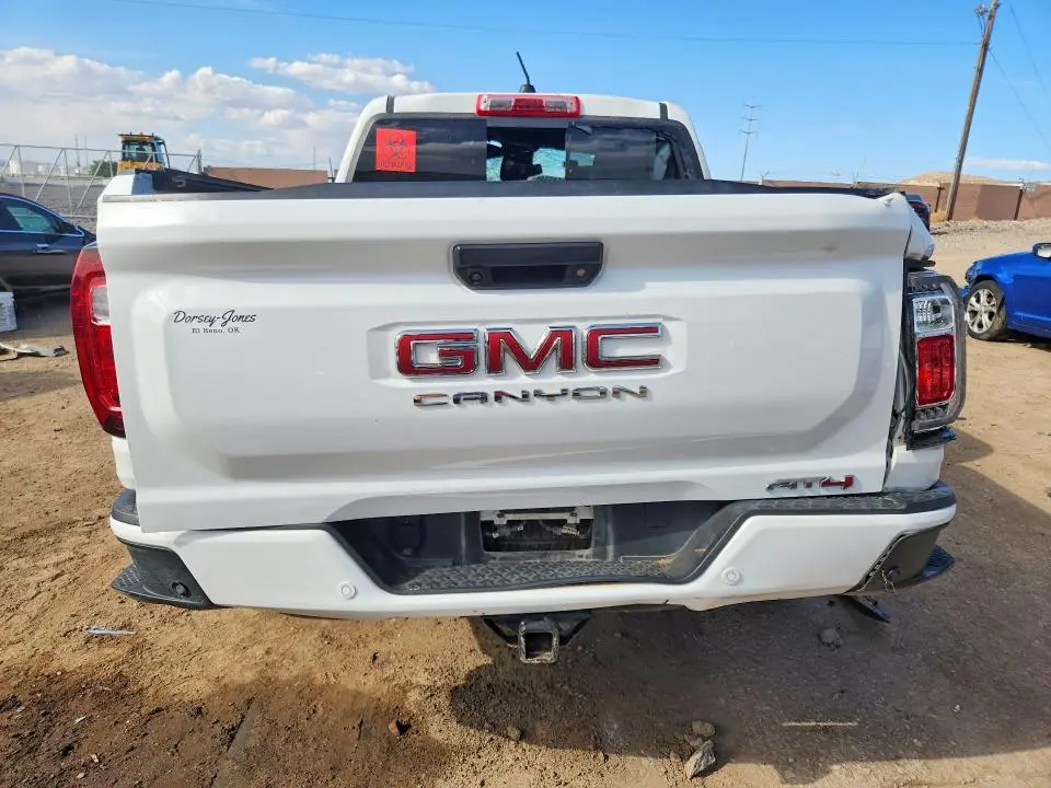2023 GMC CANYON AT4  