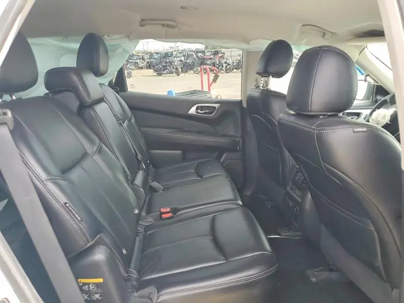 2019 NISSAN PATHFINDER SL  