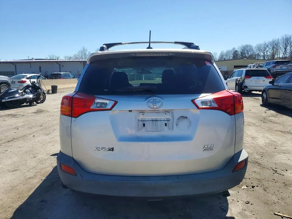 2014 TOYOTA RAV4 XLE  