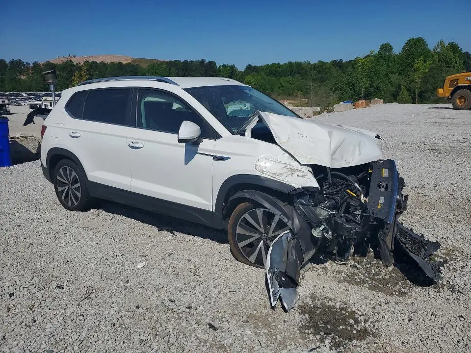 2023 VOLKSWAGEN TAOS SE  