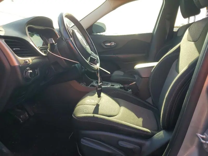 2015 JEEP CHEROKEE SPORT  