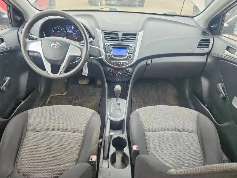 2013 HYUNDAI ACCENT GS  