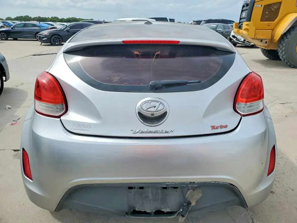 2013 HYUNDAI VELOSTER BASE  