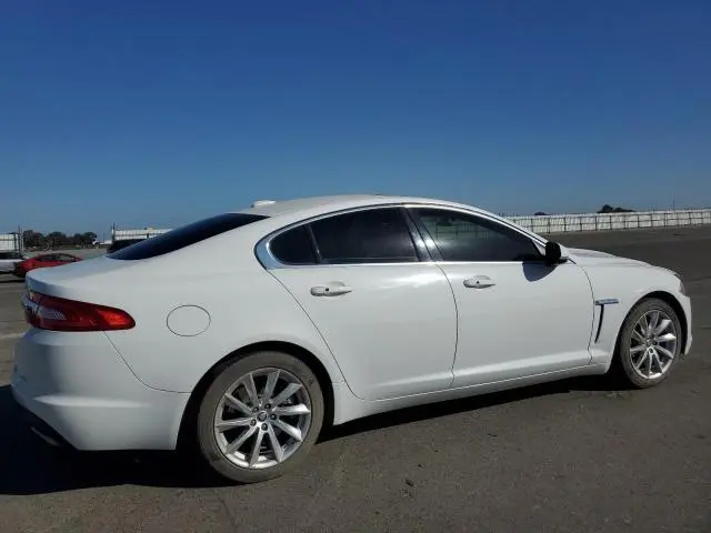 2012 JAGUAR XF   