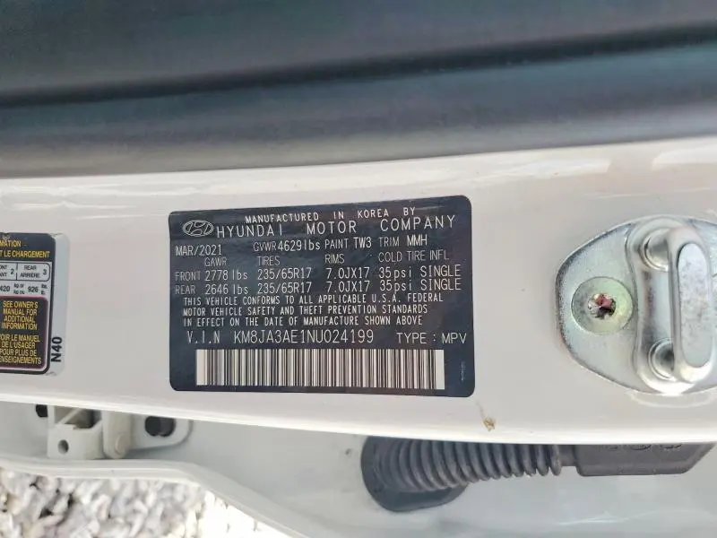 2022 HYUNDAI TUCSON SE  
