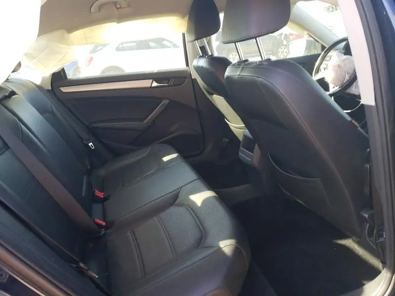 2014 VOLKSWAGEN PASSAT S  