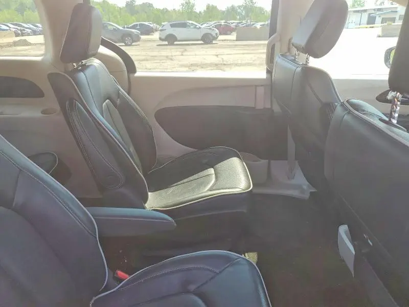 2023 CHRYSLER PACIFICA HYBRID LIMITED  