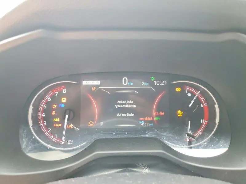 2023 TOYOTA RAV4 XLE  