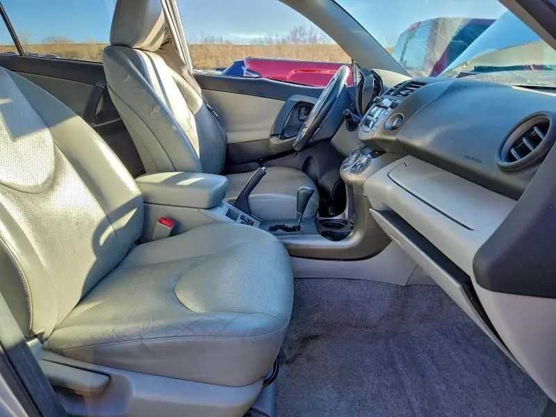 2010 TOYOTA RAV4 LIMITED  