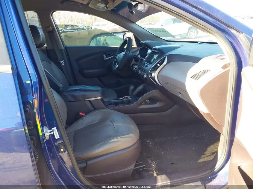 2012 HYUNDAI TUCSON LIMITED