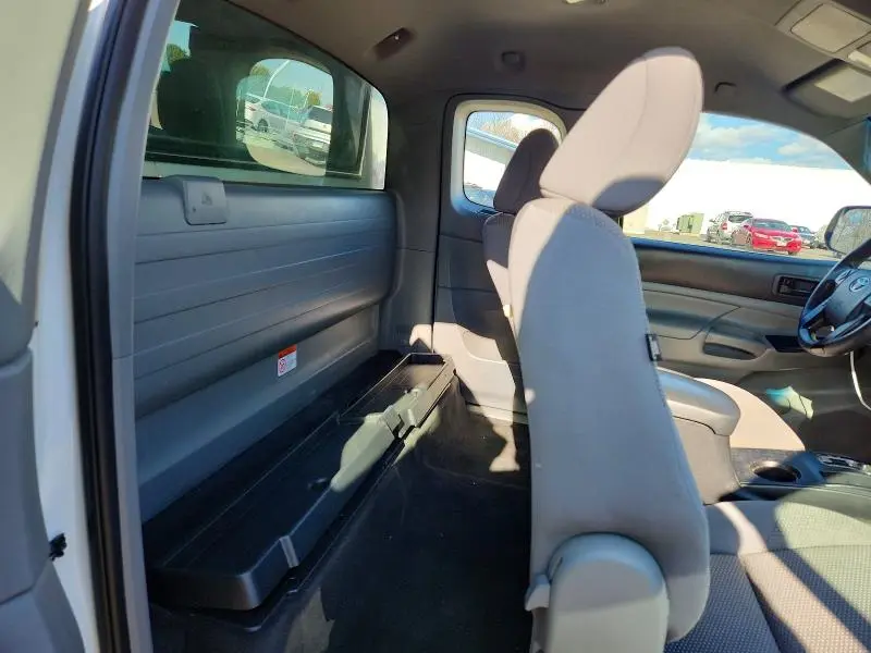 2015 TOYOTA TACOMA BASE  