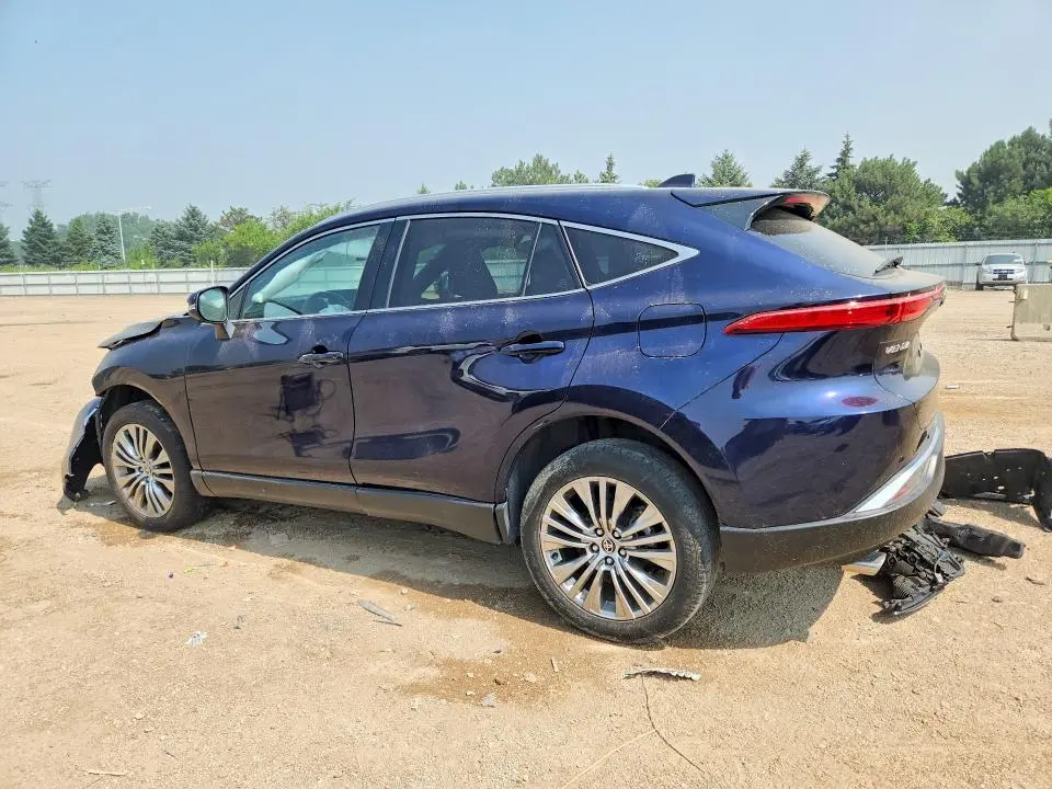 2023 TOYOTA VENZA XLE  
