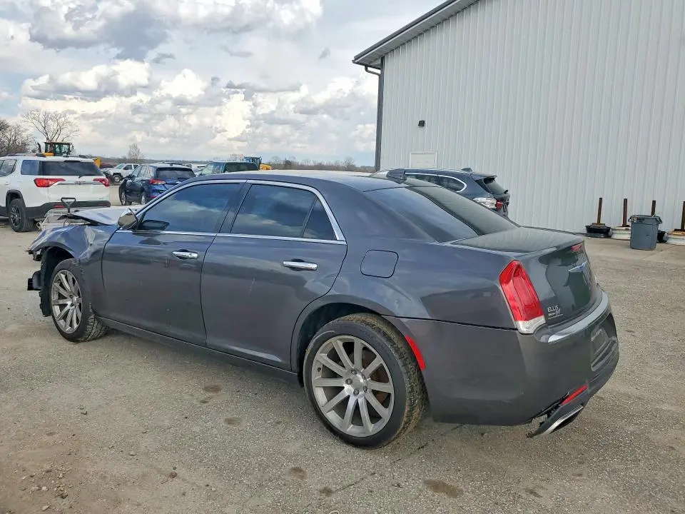 2019 CHRYSLER 300 LIMITED  