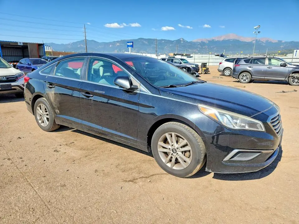 2017 HYUNDAI SONATA SE  