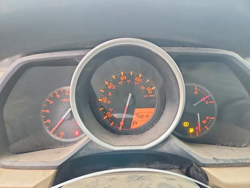 2011 TOYOTA 4RUNNER SR5  