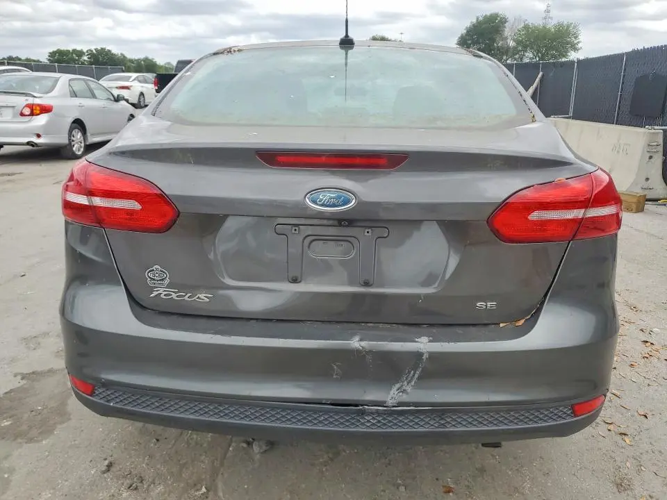 2018 FORD FOCUS SE  