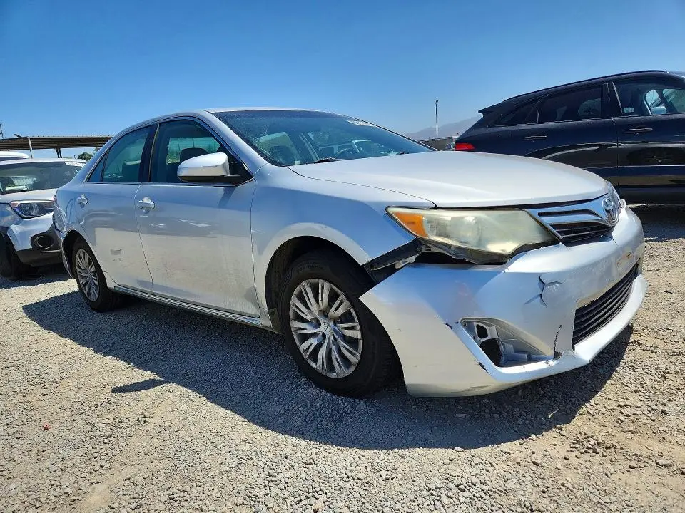 2013 TOYOTA CAMRY LE  